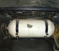 company fitted cng kit with cylinder very good condition