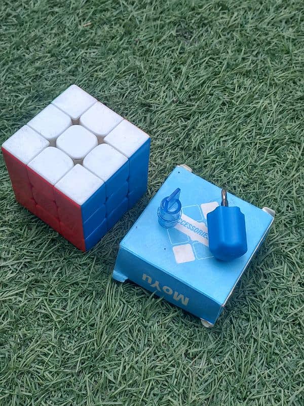 Moyu Rs3m 3×3 magnetic speed cube 2