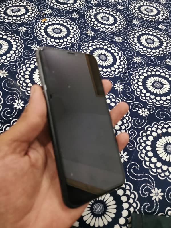 iPhone 11 Pro Max 64GB non pta 4