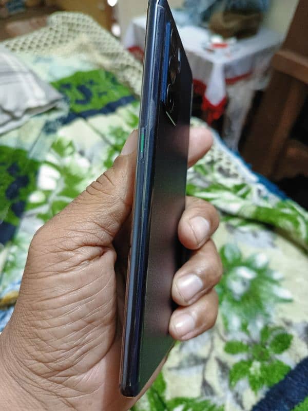 reno 6 pro 5G 12 Gb 256 Gb condition 10/10 5