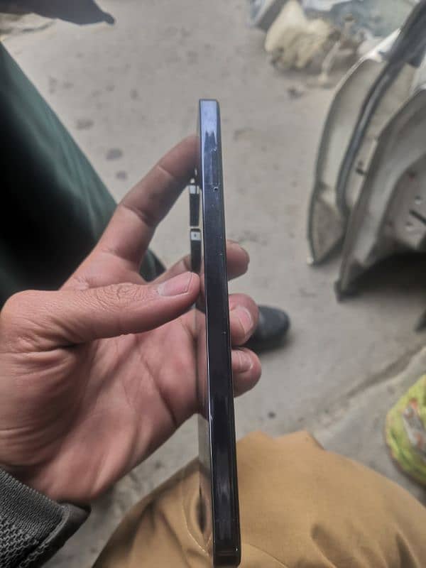 tecno camon 20 bikul fresh mobile scrathless koi kis qism ka masla nhi 1