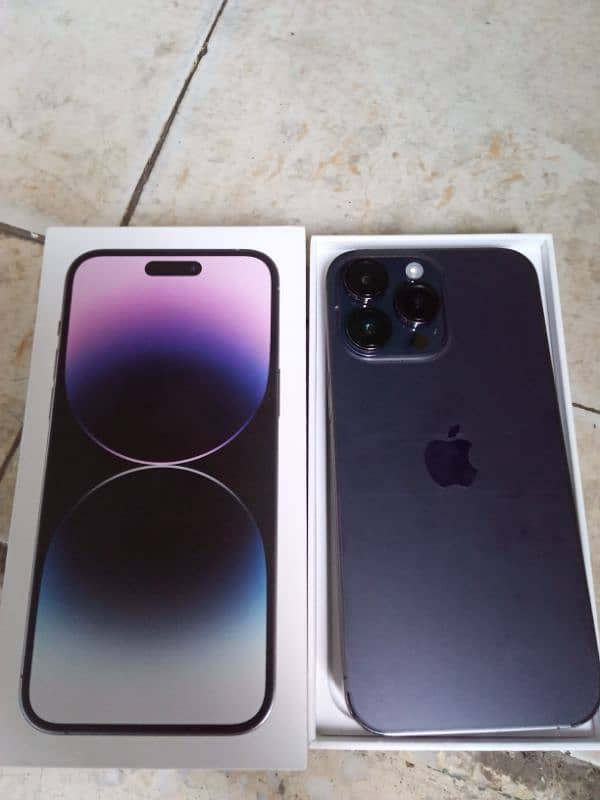 I am selling apple iphone 14 pro max 512GB 1