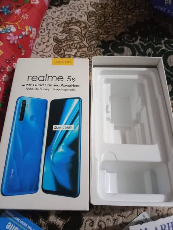 realme5s 4G RAM 128gb with complete box original charger 03415288397 8