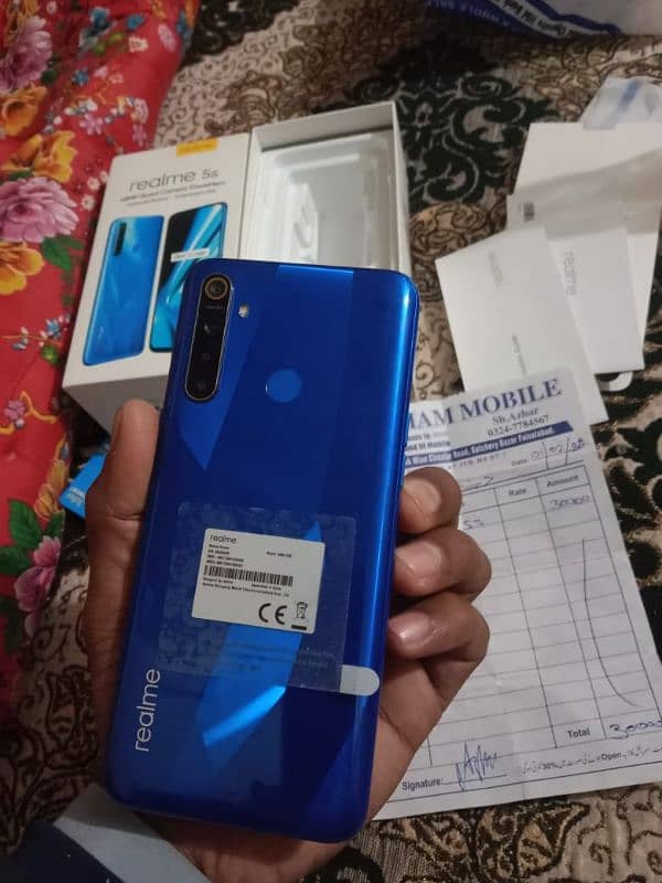 realme5s 4G RAM 128gb with complete box original charger 03415288397 9