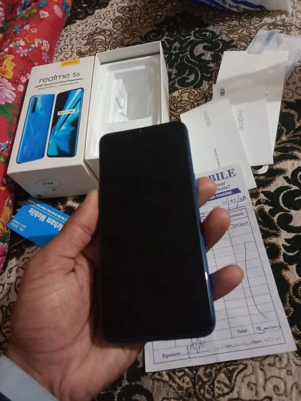 realme5s 4G RAM 128gb with complete box original charger 03415288397 15