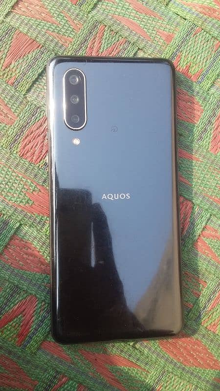 AQUOS zero5G basic watsapp 03255382937 7