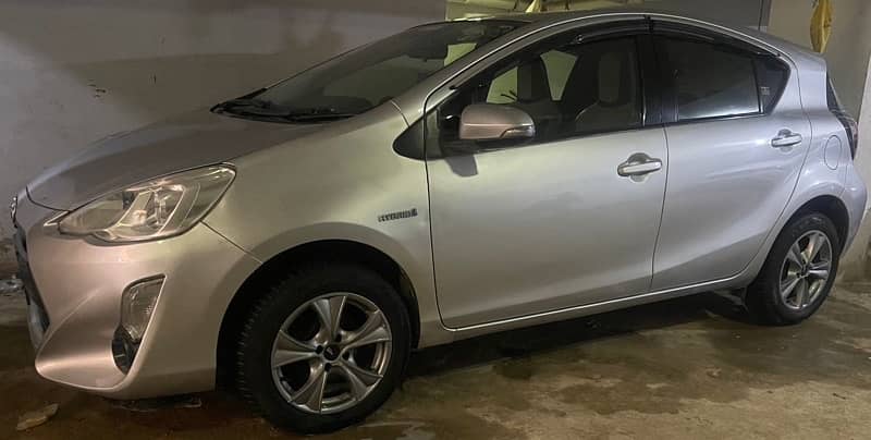 Toyota Aqua 2015 reg 2019 S key 2