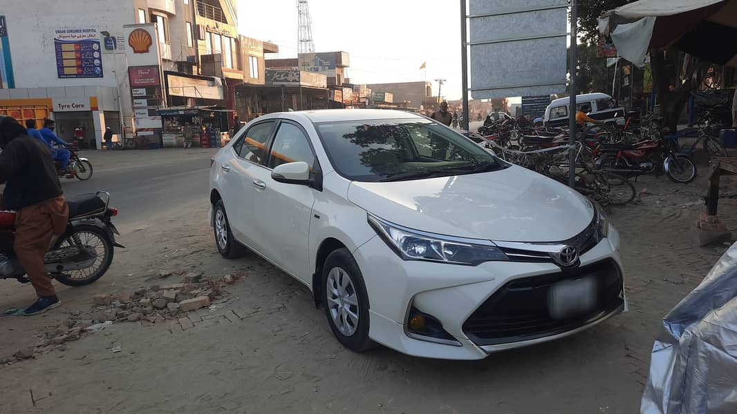 Toyota Corolla GLI 2018 coverted on X 4