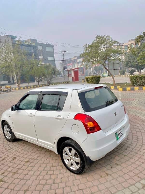 Suzuki Swift 2011 DLX 2