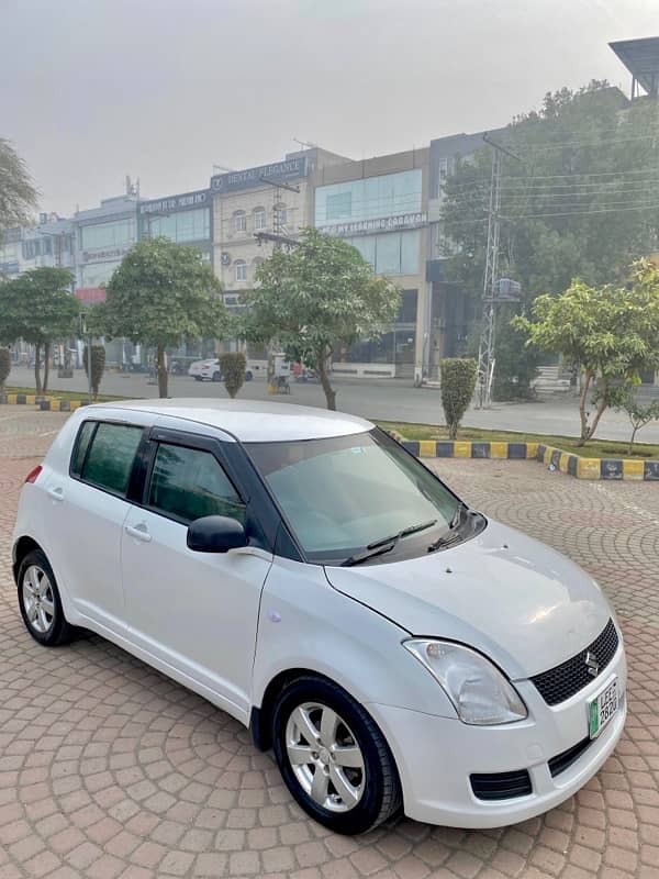 Suzuki Swift 2011 DLX 4