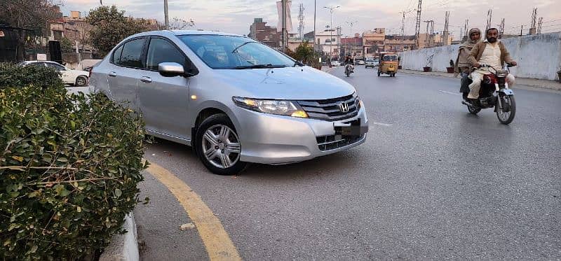 Honda City IVTEC 2009 total ganiune just 2 half pc minor shower 5