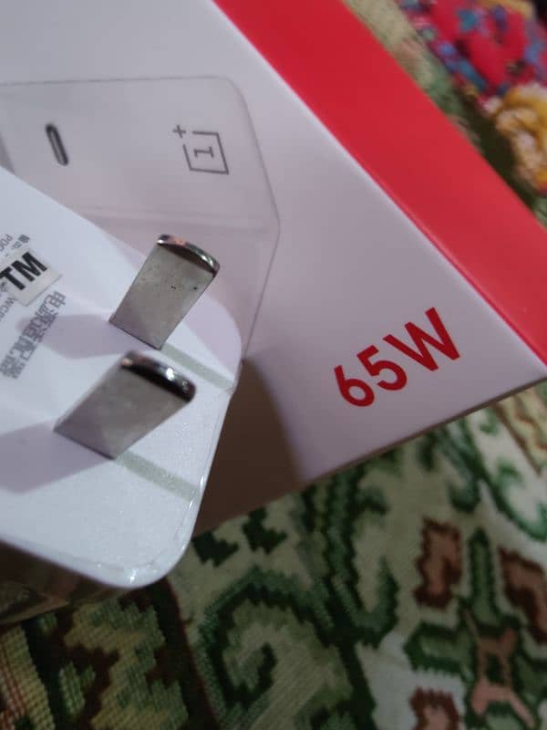 OnePlus 65 Watt adapter Power delivery supported Super fast charge 0