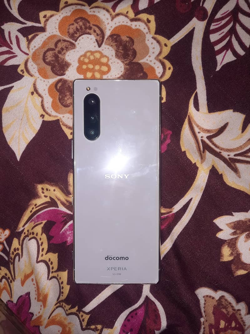 Sony Xperia 5 1