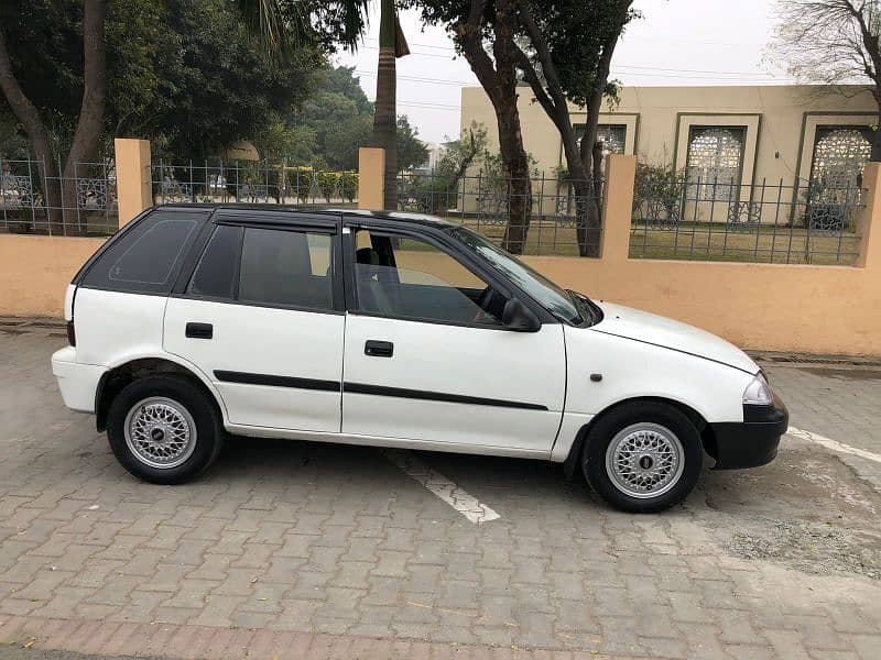 Suzuki Cultus VXR 2010 totally home use 0-3-2-3. . . 4-8-7-2-8-1-8 3