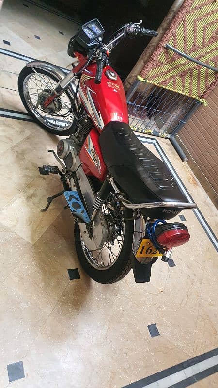 Honda 125 for sell good condition 1