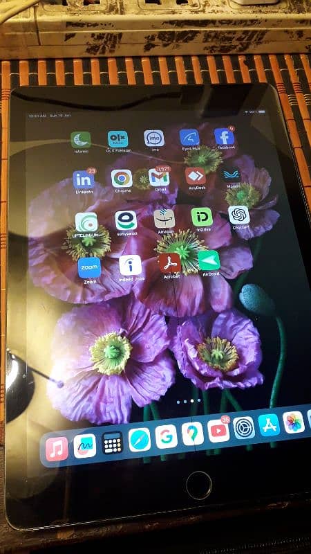 Apple Ipad Pro 1674 in 9.7 & 128 gb PTA Approved & Factory Unlocked 1