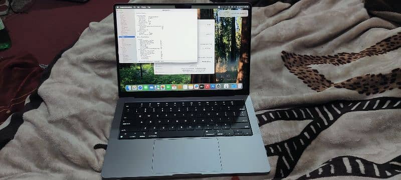 MacBook Pro 14 M2.16 512 Condition 10 by 10 1