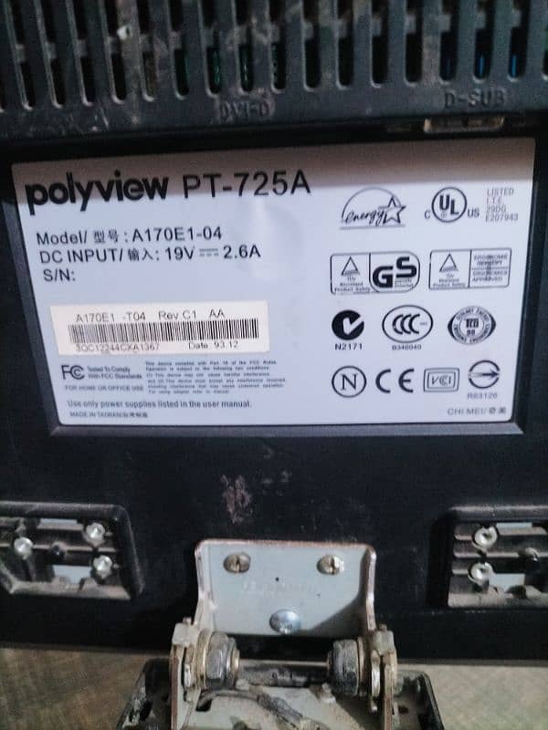 polyview pc LcD 03084017127 5