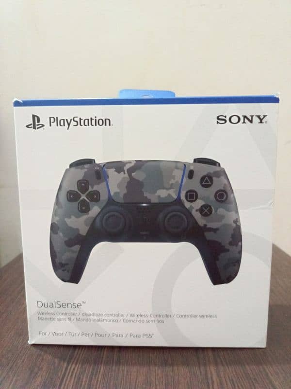 PS5 FAT Region 1 USA +1 CAMO Controller Sealed + black face plates 12