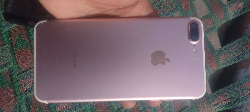 aspam. o. alikum i phone 7 plus 128GB non PTA 1