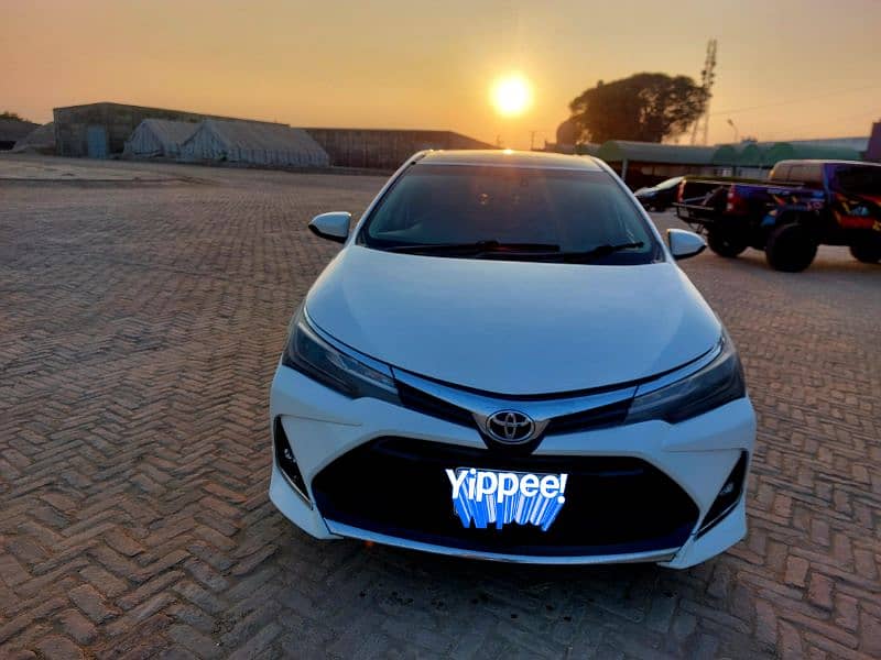 Toyota Altis Grande 2017 1