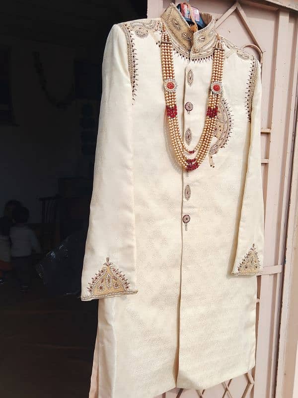 Sherwani cream colour just 3 hours used 4