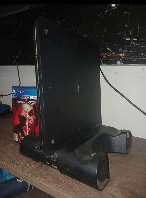 Ps4 slim 500gb in great condition 0