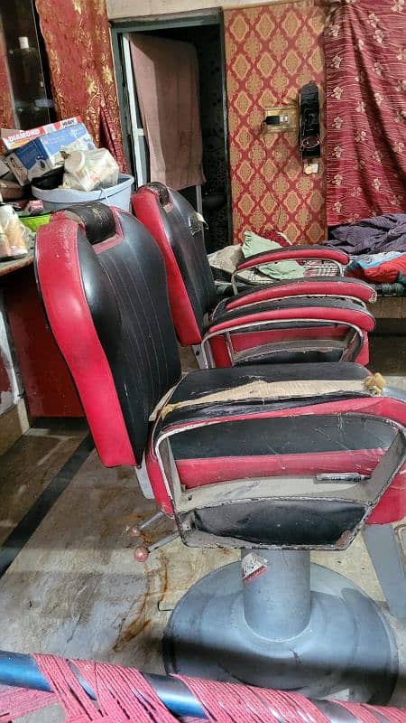 beauty parlour, salon chairs, mirrors, glass racks etc 7