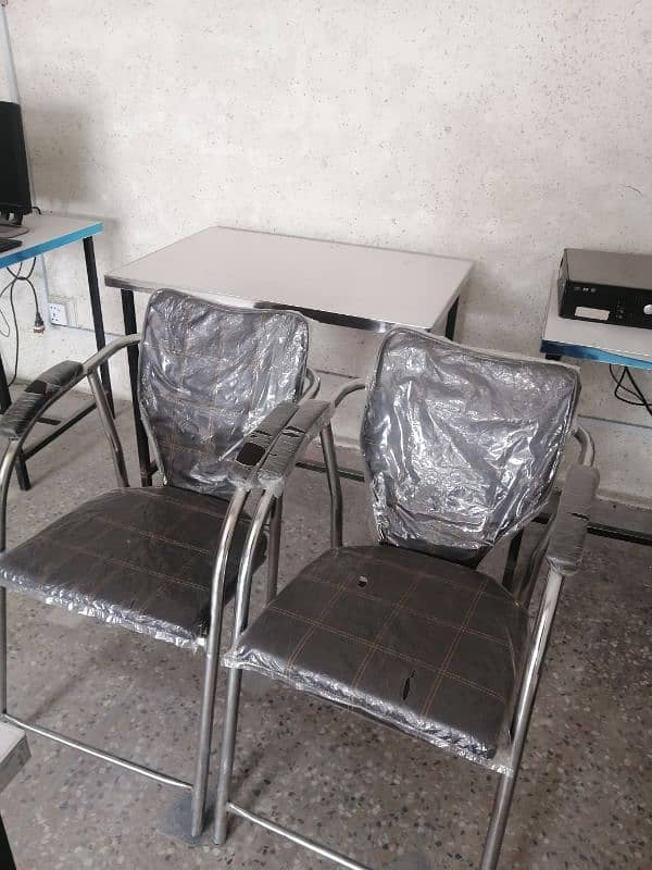 3 chairs for sale 0