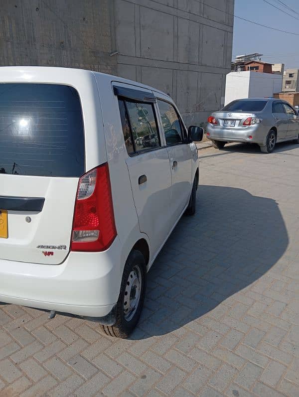 Suzuki Wagon R 2018 4