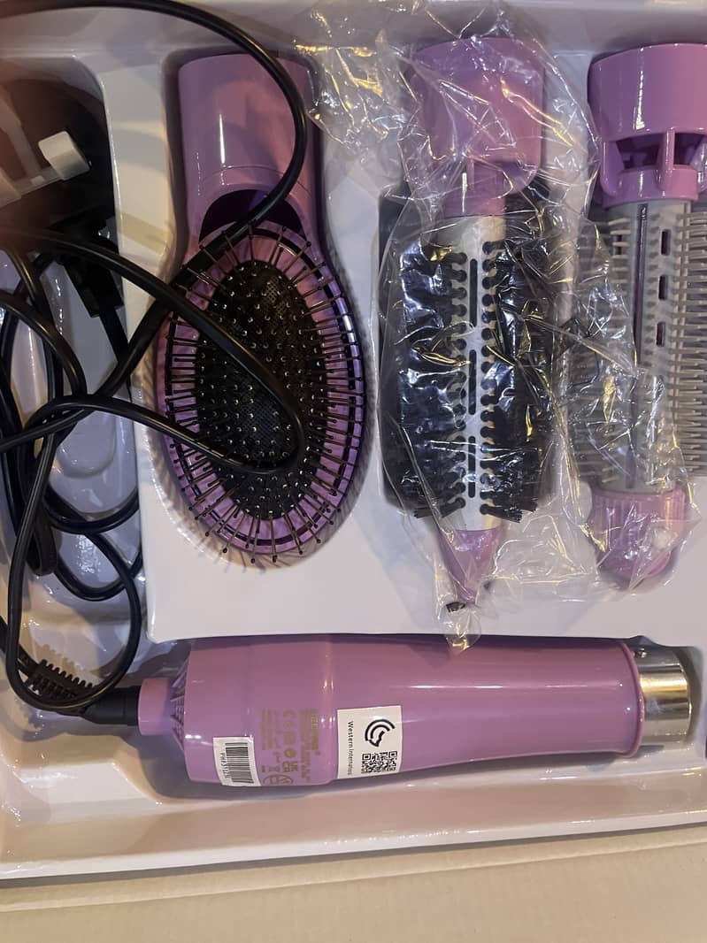 GEEPAS 8 In 1 HAIRSTYLER TOOL 1