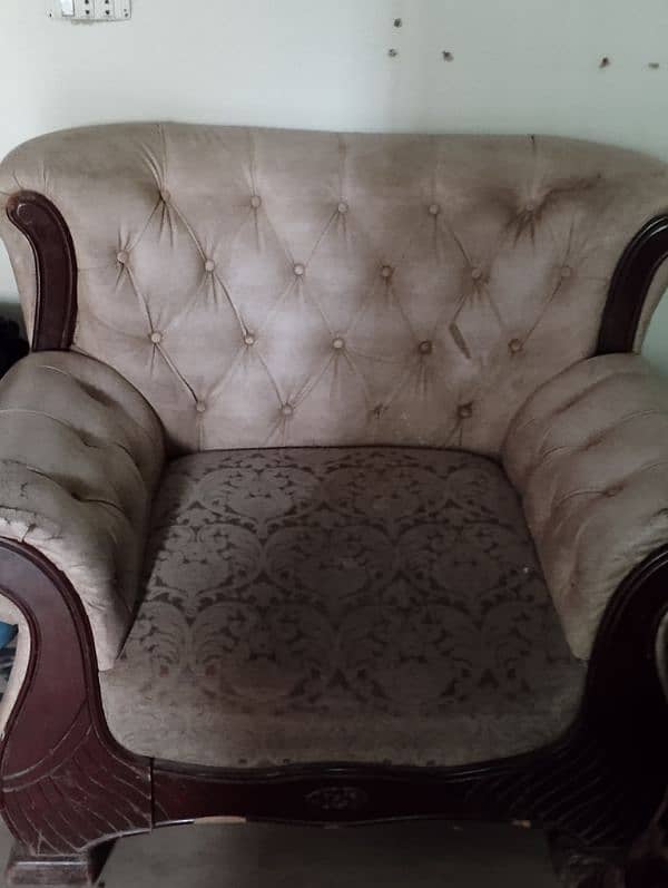 use sofa 5 seetr urgent sale 1