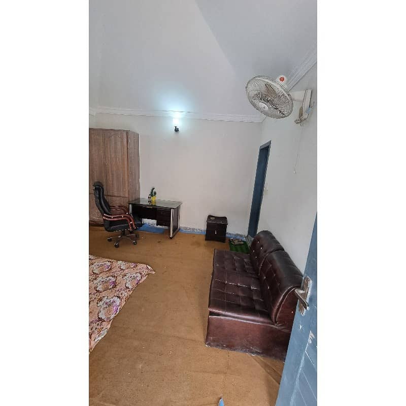 Penthouse Semi Furnished Room In Bahria Square Phase 7 0