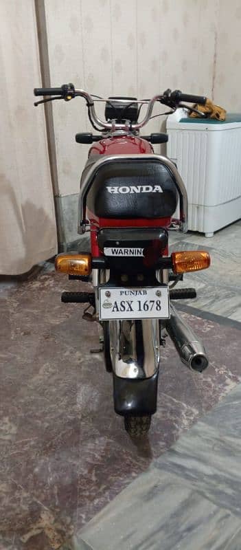 Honda CD 70 5