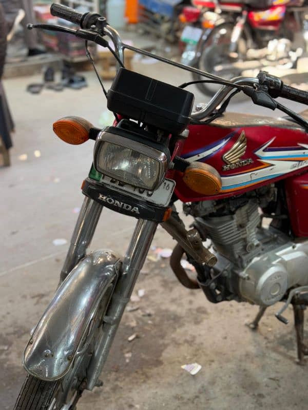 HONDA CG125 2016 IN GOOD CONDITION 0