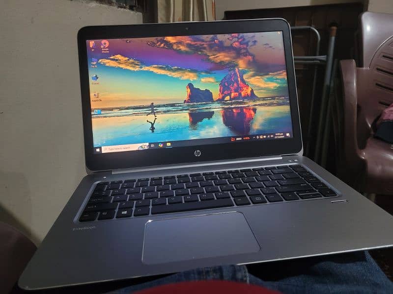 HP folio 1040 G3 i7 6th Gen 0