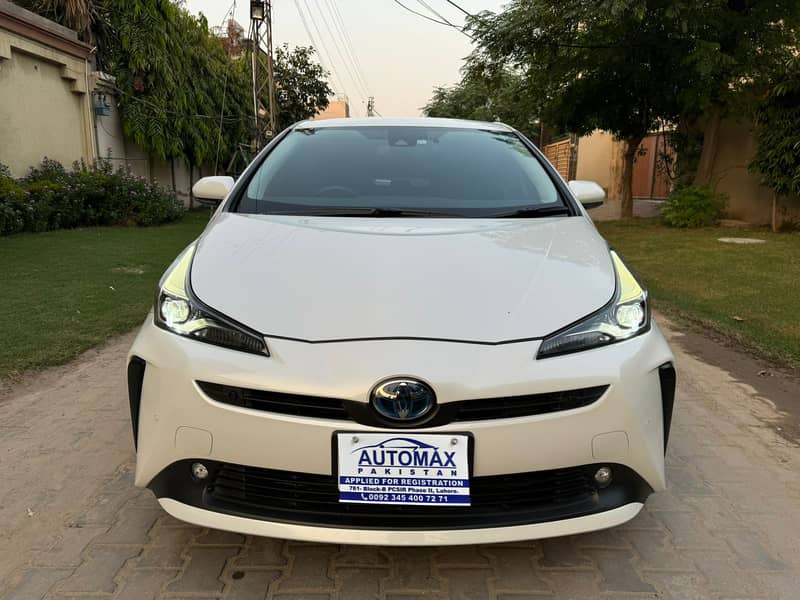 Toyota Prius A Touring hybrid - 2020 0