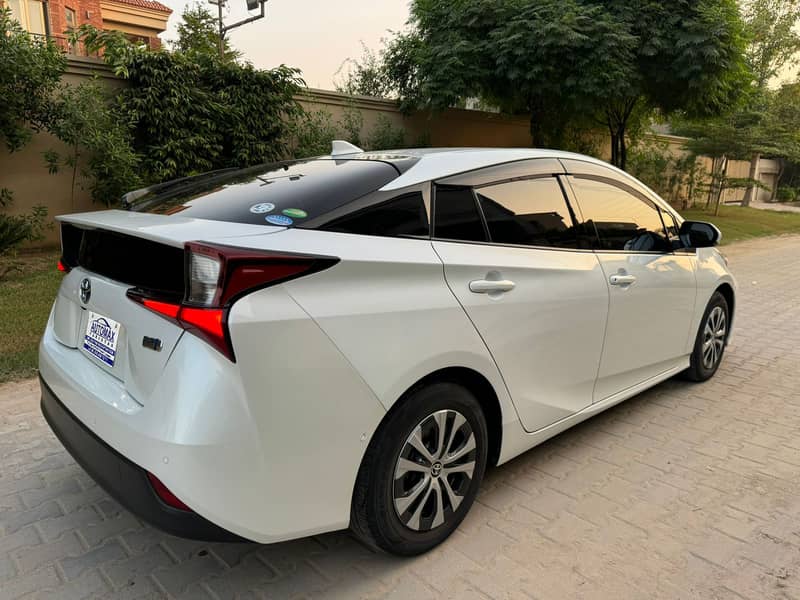 Toyota Prius A Touring hybrid - 2020 5