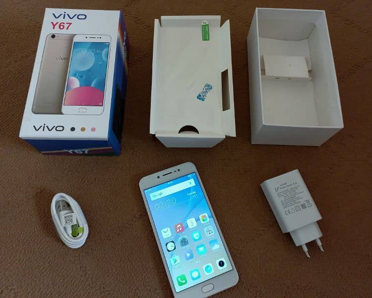 vivo y67' 6/128gb' with Box charger brand new 0