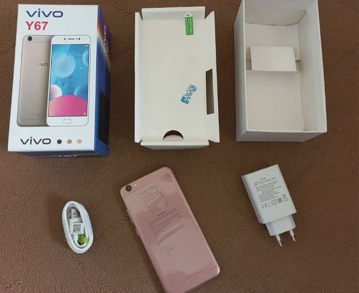 vivo y67' 6/128gb' with Box charger brand new 1