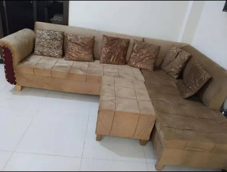 7-seater sofa 0