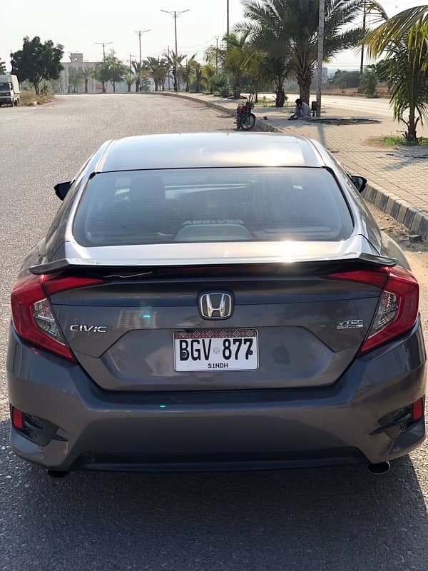 I am selling my Honda Civic Turbo 1.5 2016 0