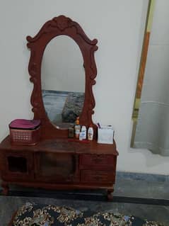 dressing table