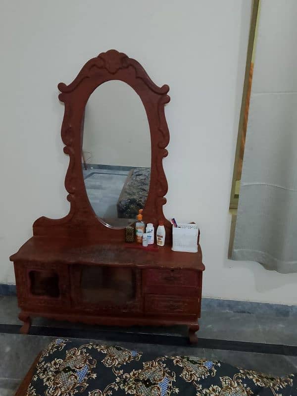 dressing table 1