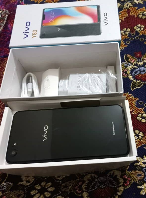 Vivo y83 [6/128]* complete Box* [ 03066655410] 1