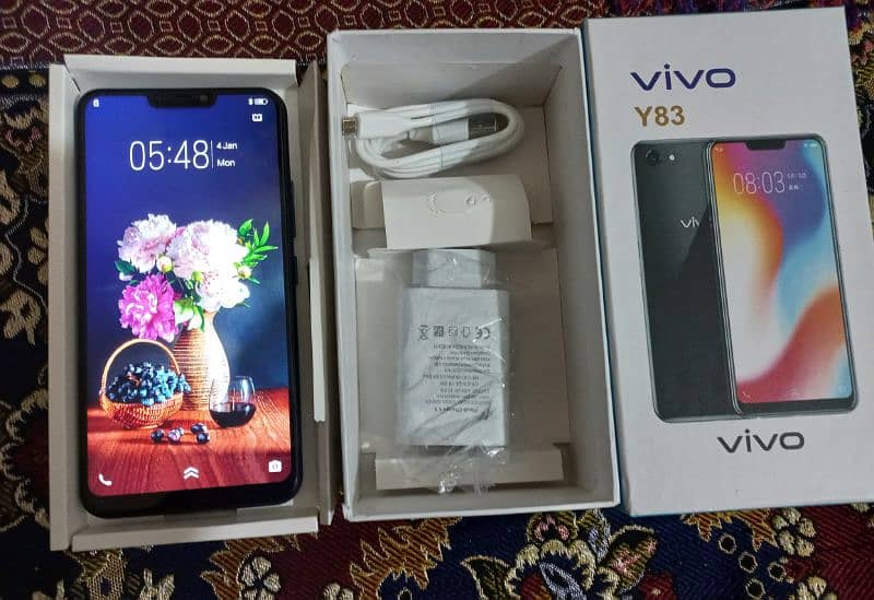 Vivo y83 [6/128]* complete Box* [ 03066655410] 2