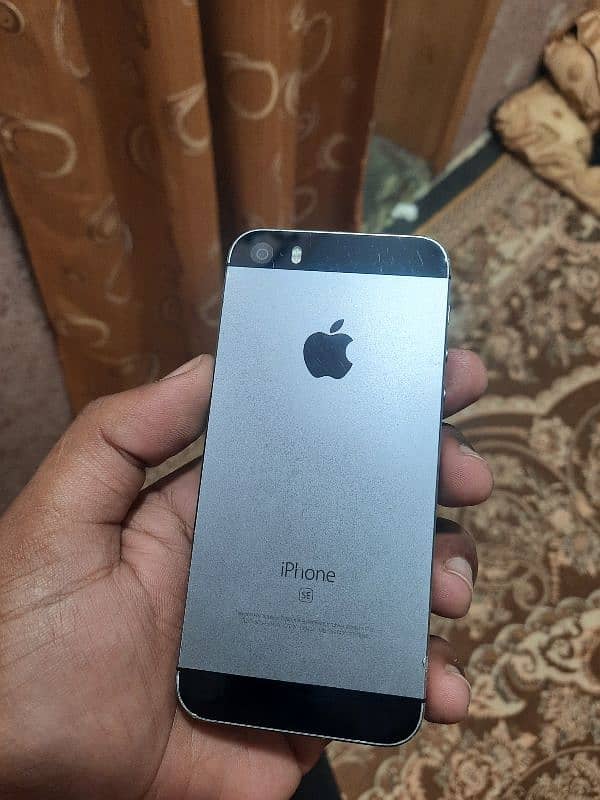 IPHONE SE 16GB EXCHANGE POSSIBLE 0