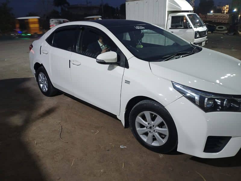 Toyota Corolla Altis 2014 3