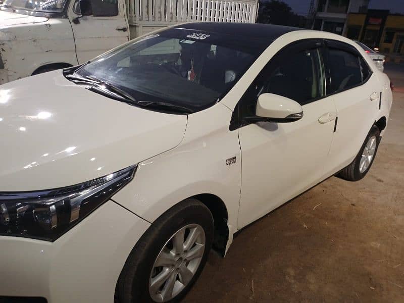 Toyota Corolla Altis 2014 4