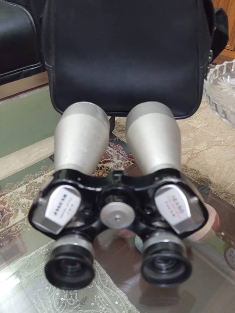 Vixen 10x30 Binocular for Hunting FOV 6.5 2